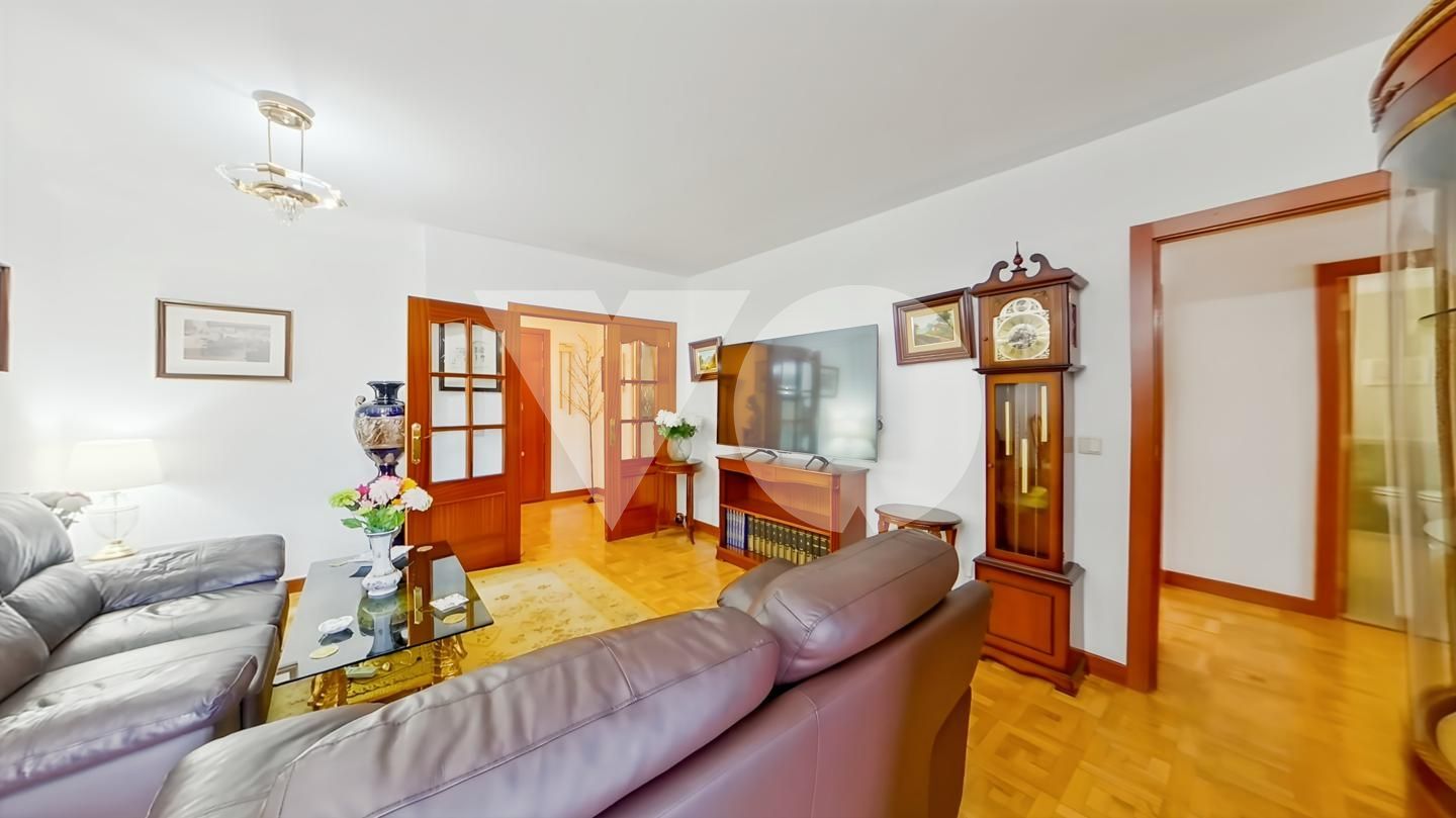 Bedroom of Flat for sale in  Madrid Capital  with Heating, Parquet flooring and Terrace