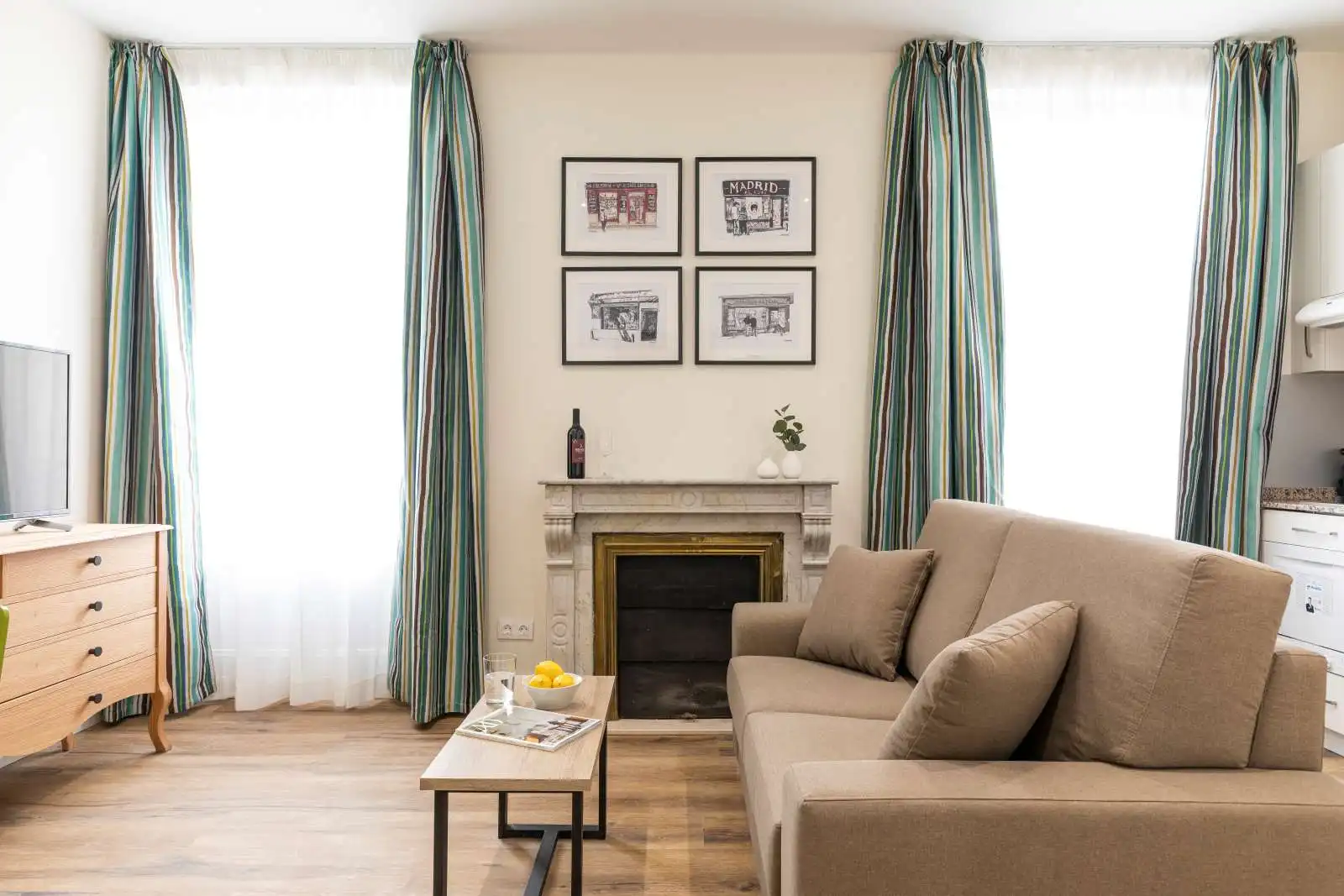 Living room of Apartments for share in Madrid  with Air Conditioner, Heating and Terrace