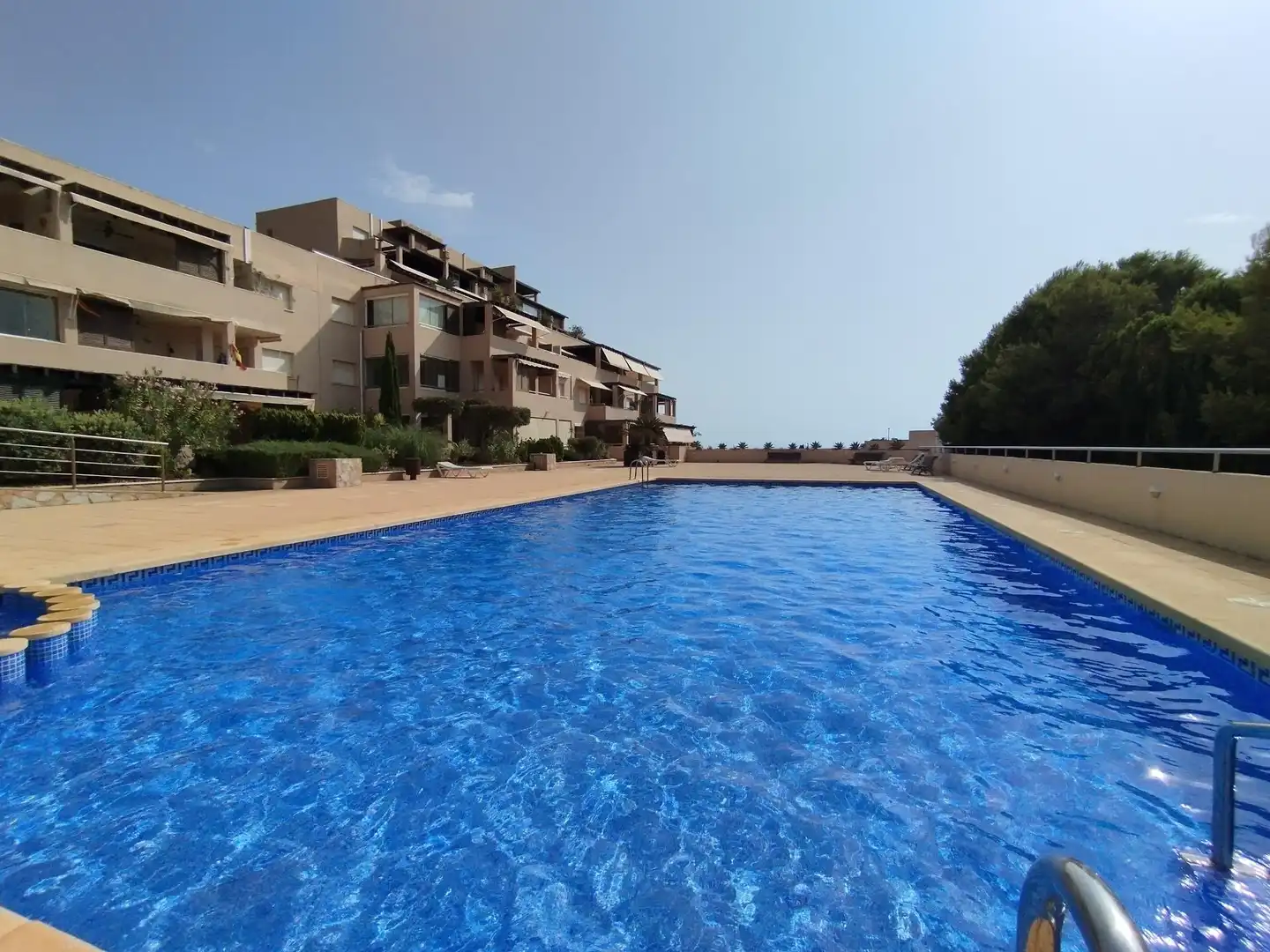 Piscina de Pis en venda en Águilas amb Aire condicionat, Calefacció i Jardí privat