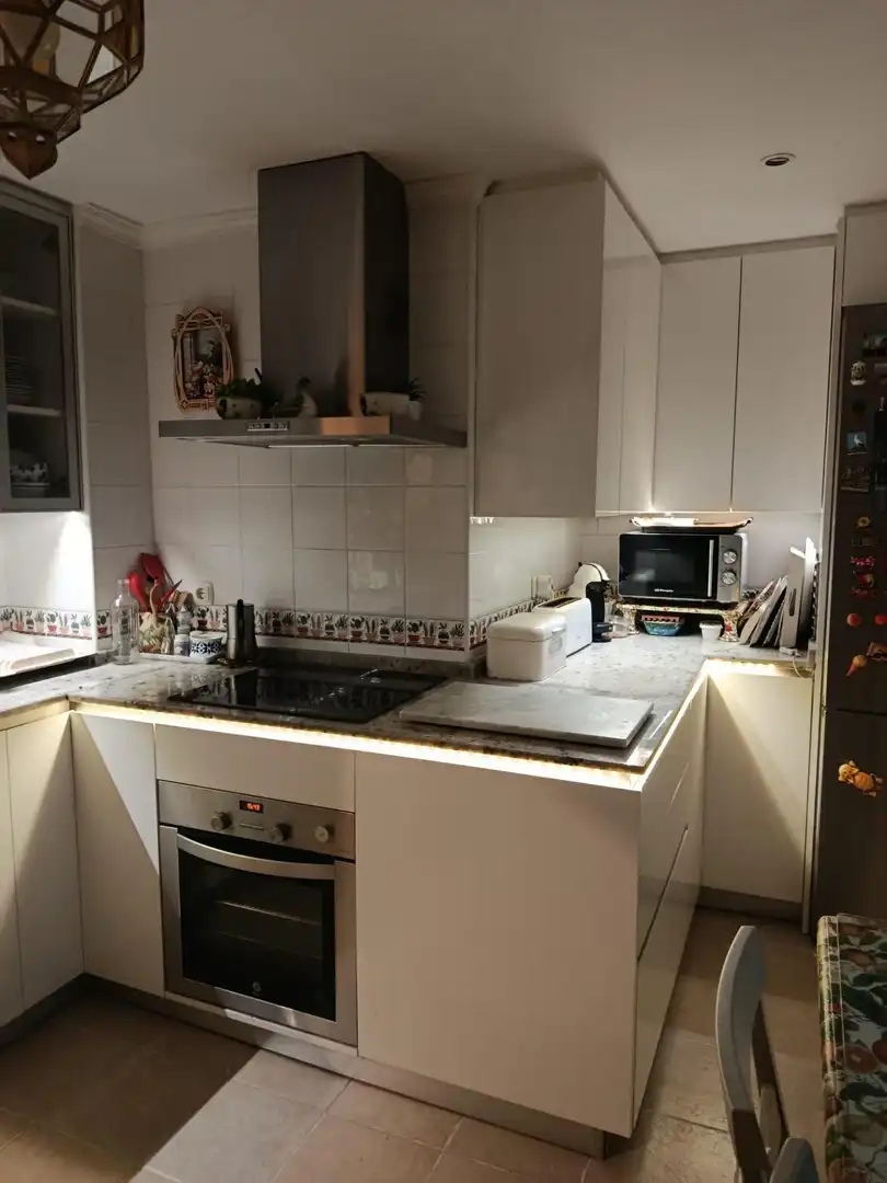 Küche von Wohnung zum Verkauf in Cádiz mit Klimaanlage