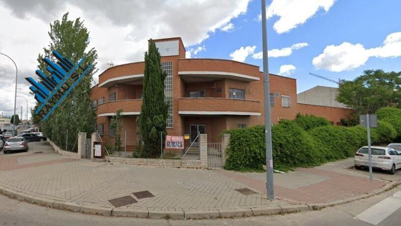 Vista exterior de Nave industrial en venta en Móstoles