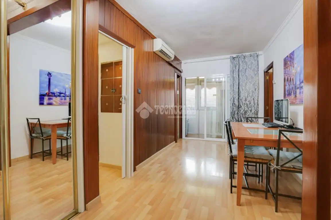 Flat for sale in Centre, imagen 2
