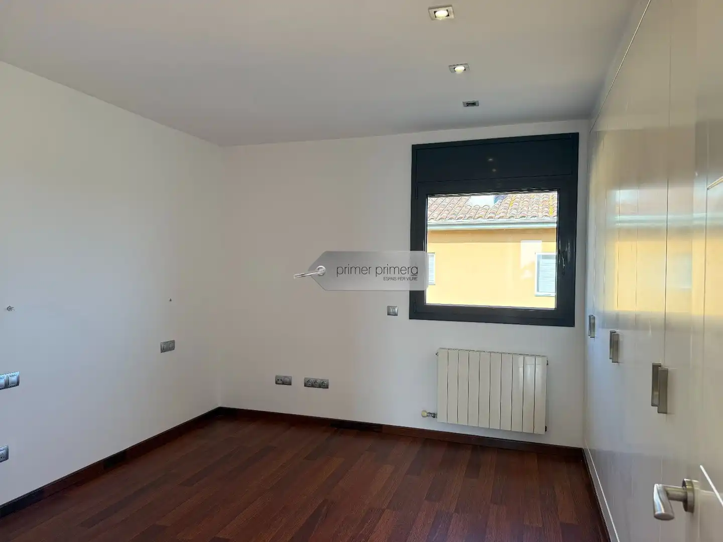 Sala de estar de Casa o chalet en venta en Vilobí d'Onyar con Aire acondicionado, Calefacción y Jardín privado