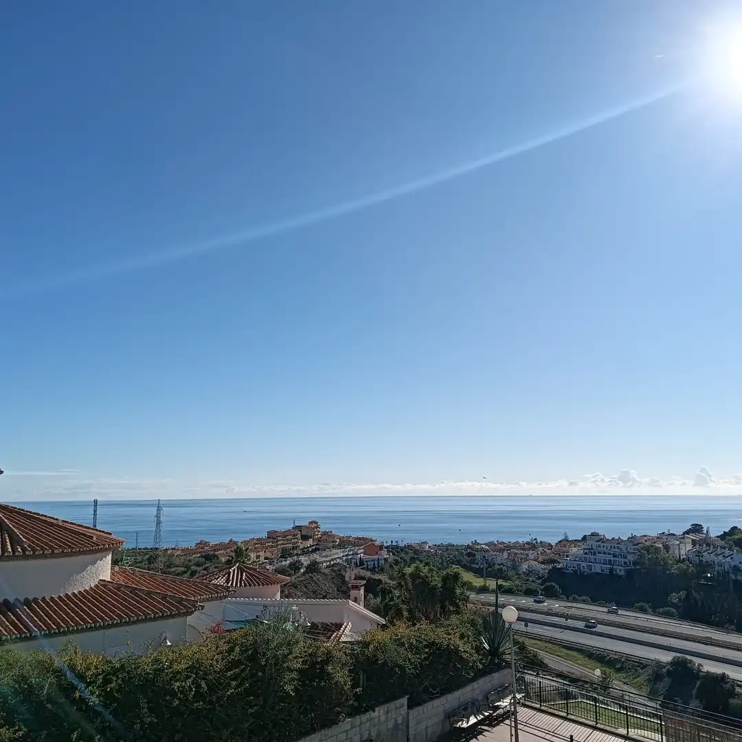 Exterior view of Flat for sale in Rincón de la Victoria  with Air Conditioner, Private garden and Terrace
