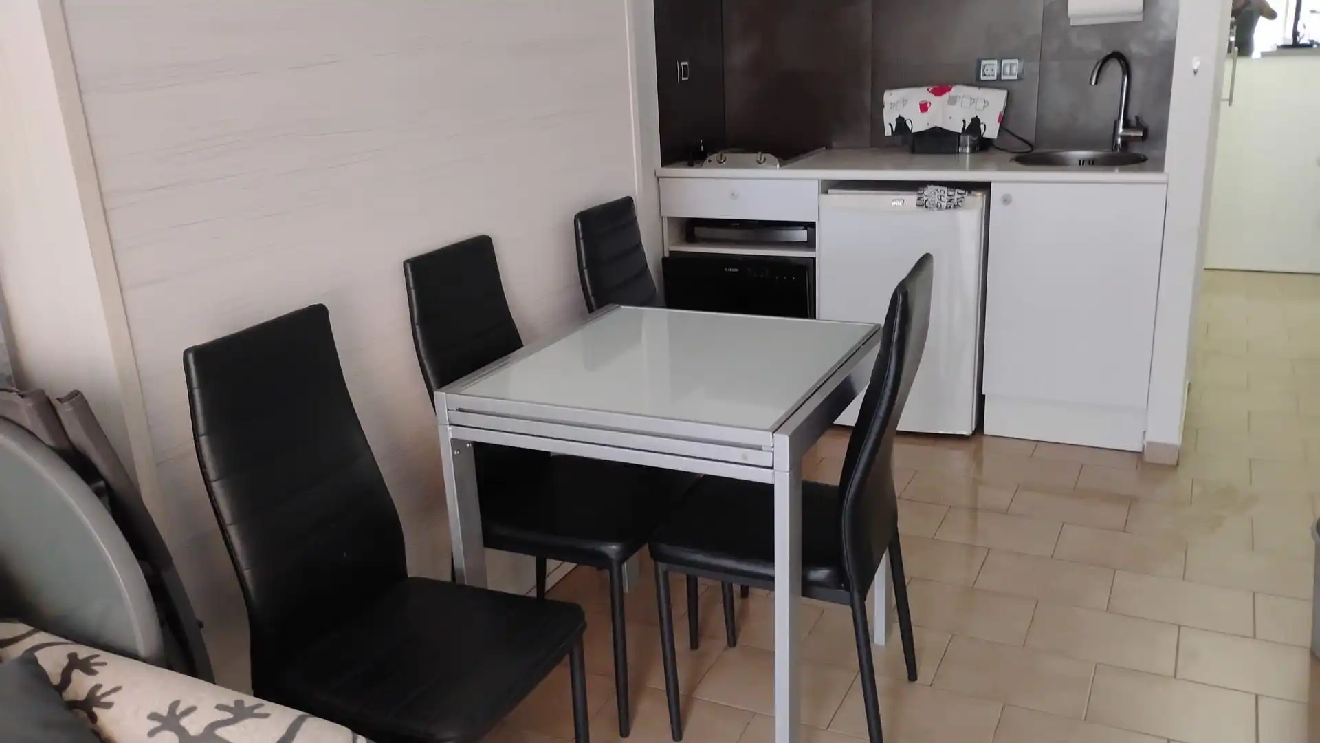 Menjador de Estudi en venda en Empuriabrava amb Aire condicionat i Moblat
