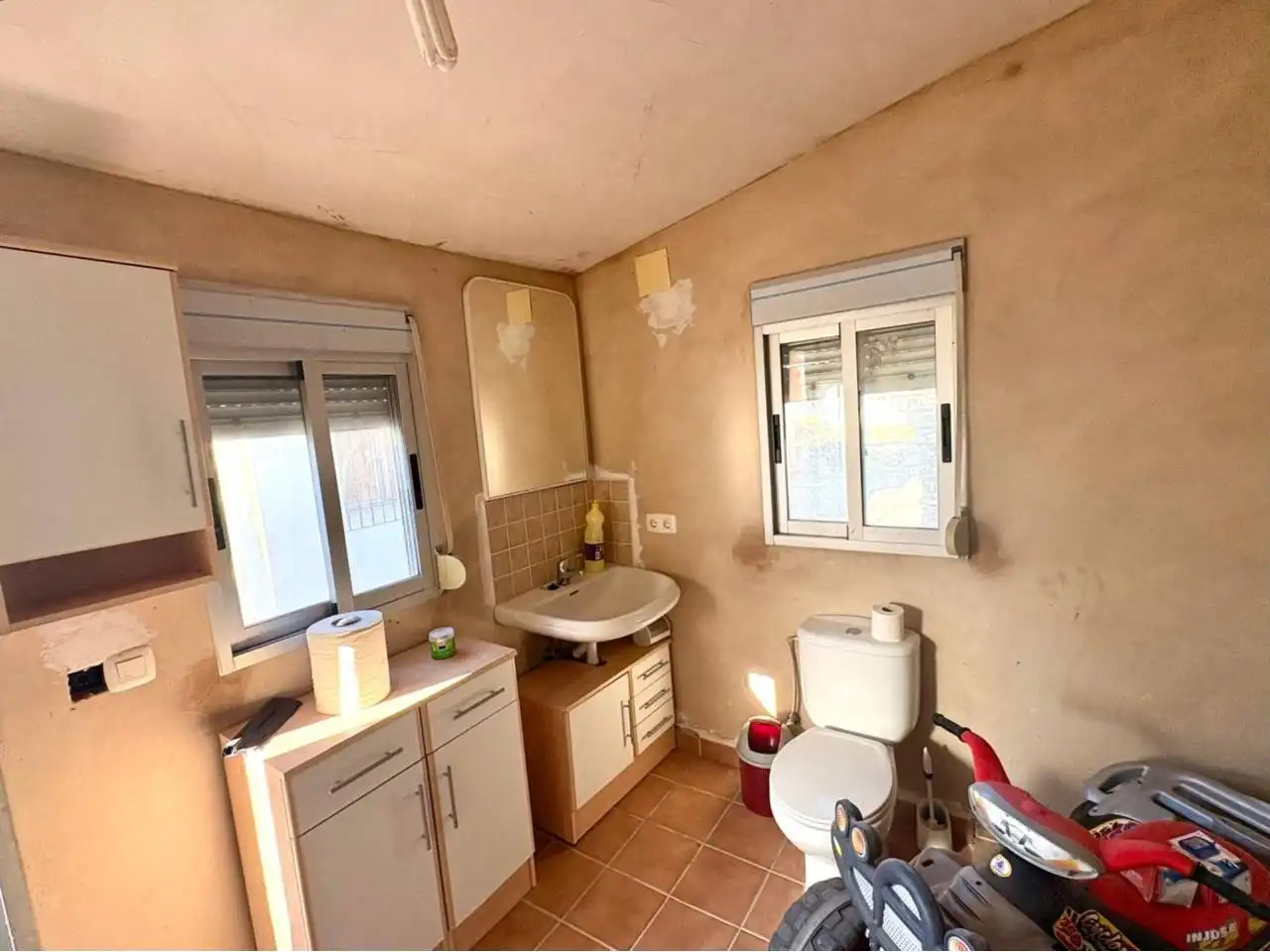 Bany de Casa o xalet en venda en Tibi amb Jardí privat
