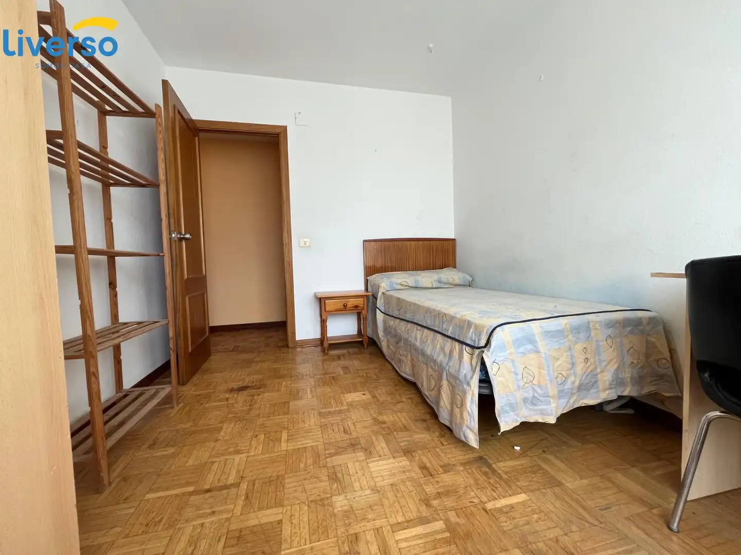 Habitació a Avenida CANTABRIA, Reyes Católicos