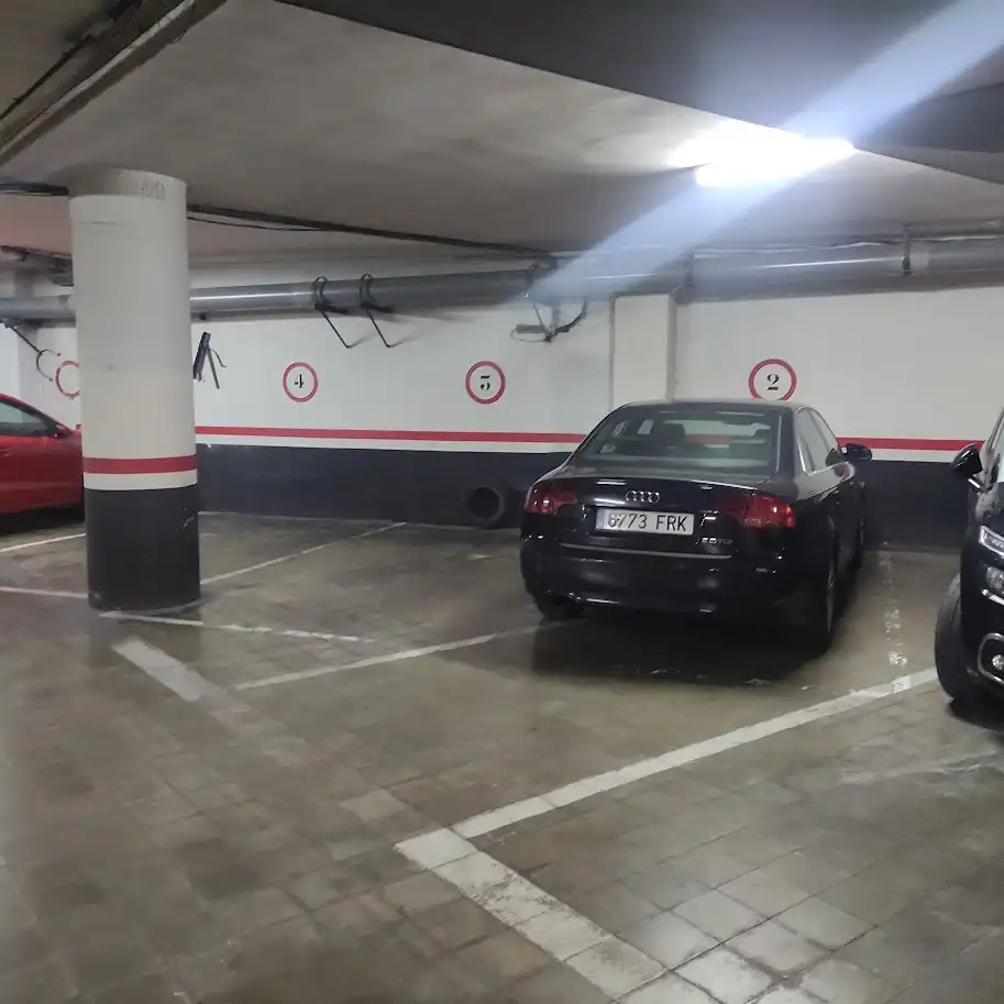 Aparcament de Garatge en venda en Barcelona