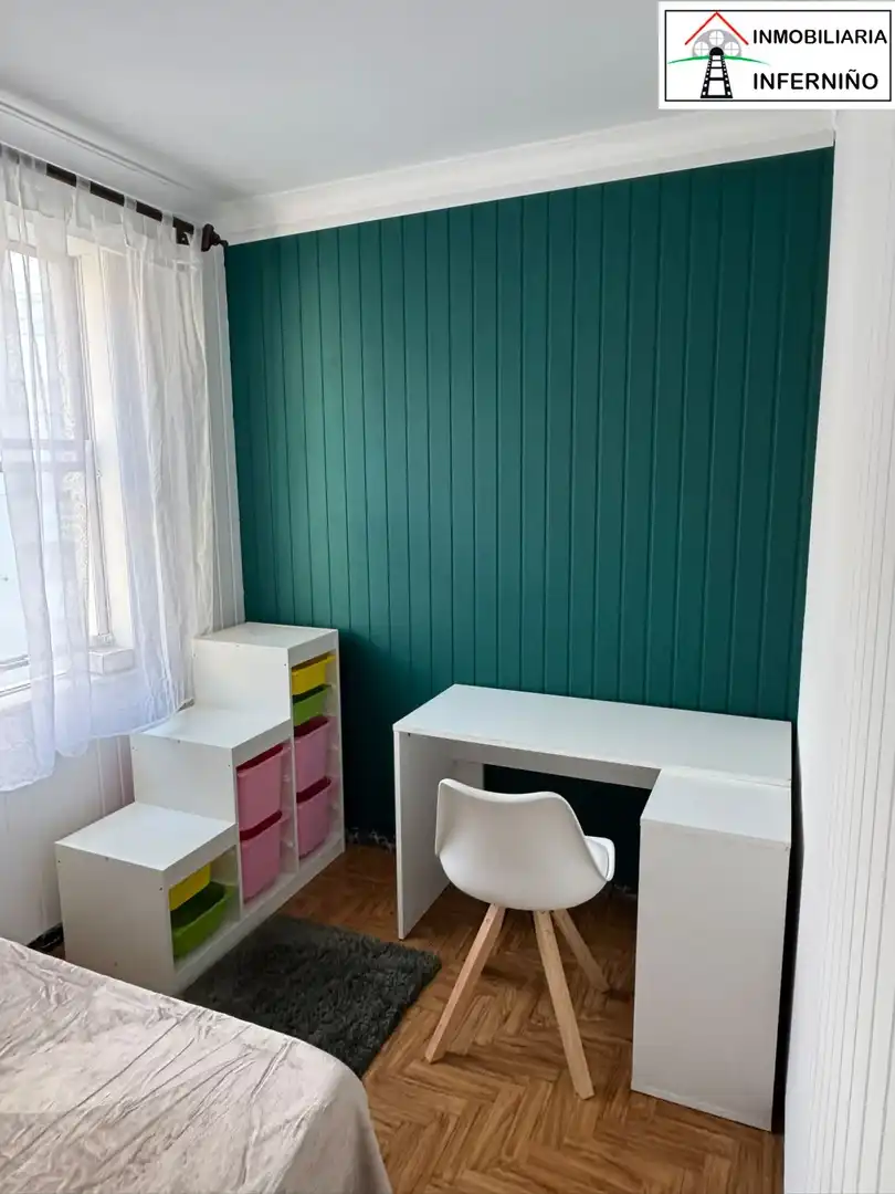 Schlafzimmer von Wohnung zum Verkauf in Ferrol mit Abstellraum und Balkon
