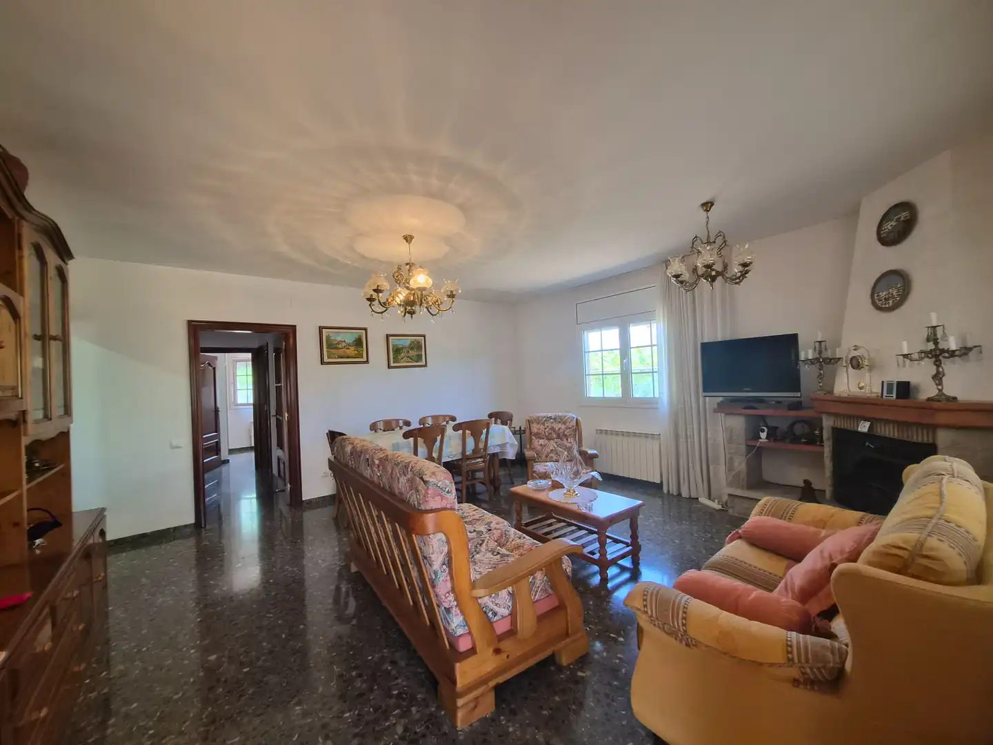 Living room of Houses for sale in Creixell  with Heating, Private garden and Terrace