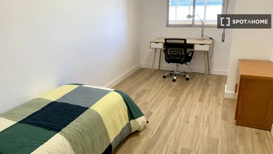 Bedroom of Flat for rent in Cartagena  with Air Conditioner, Heating and Furnished