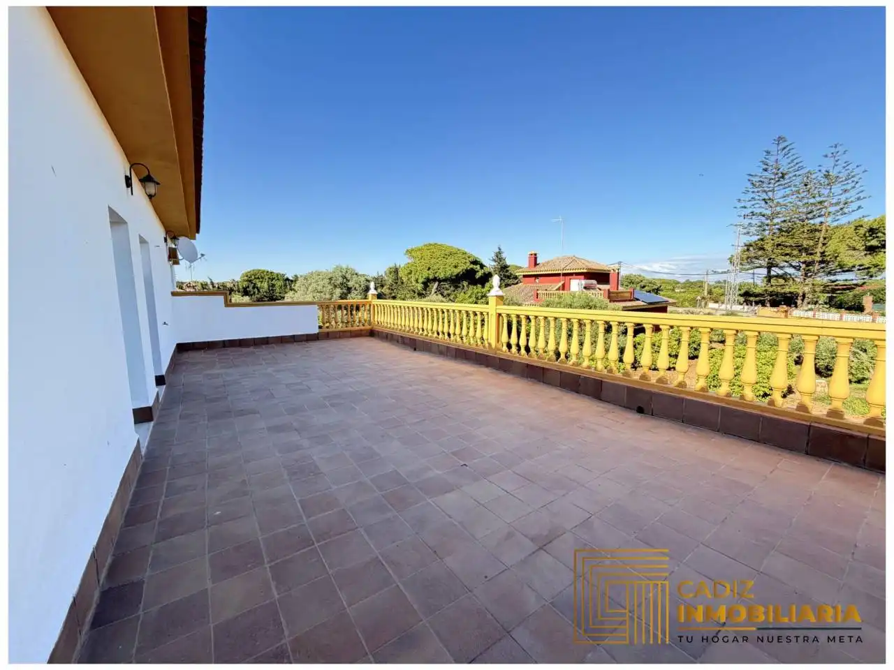 Terrassa de Casa o xalet en venda en Chiclana de la Frontera amb Aire condicionat, Calefacció i Jardí privat