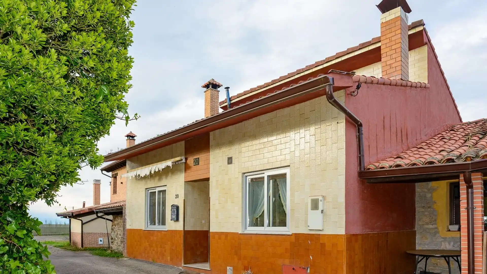 Einfamilien-Reihenhaus zum Verkauf in San Claudio - Trubia - Las Caldas