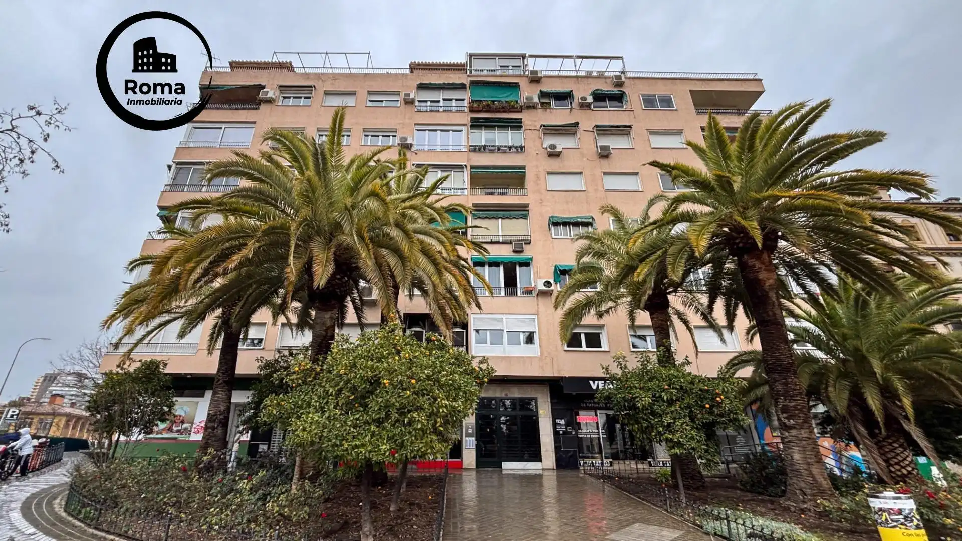 Exterior view of Flat for sale in  Granada Capital  with Air Conditioner