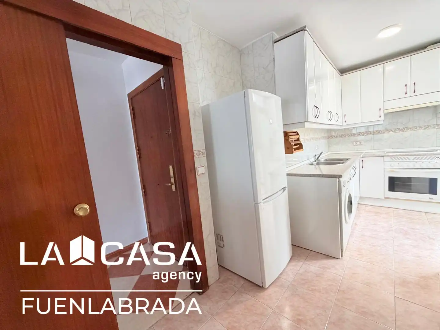 Cuina de Pis en venda en Madrid amb Calefacció, Terrassa i Traster