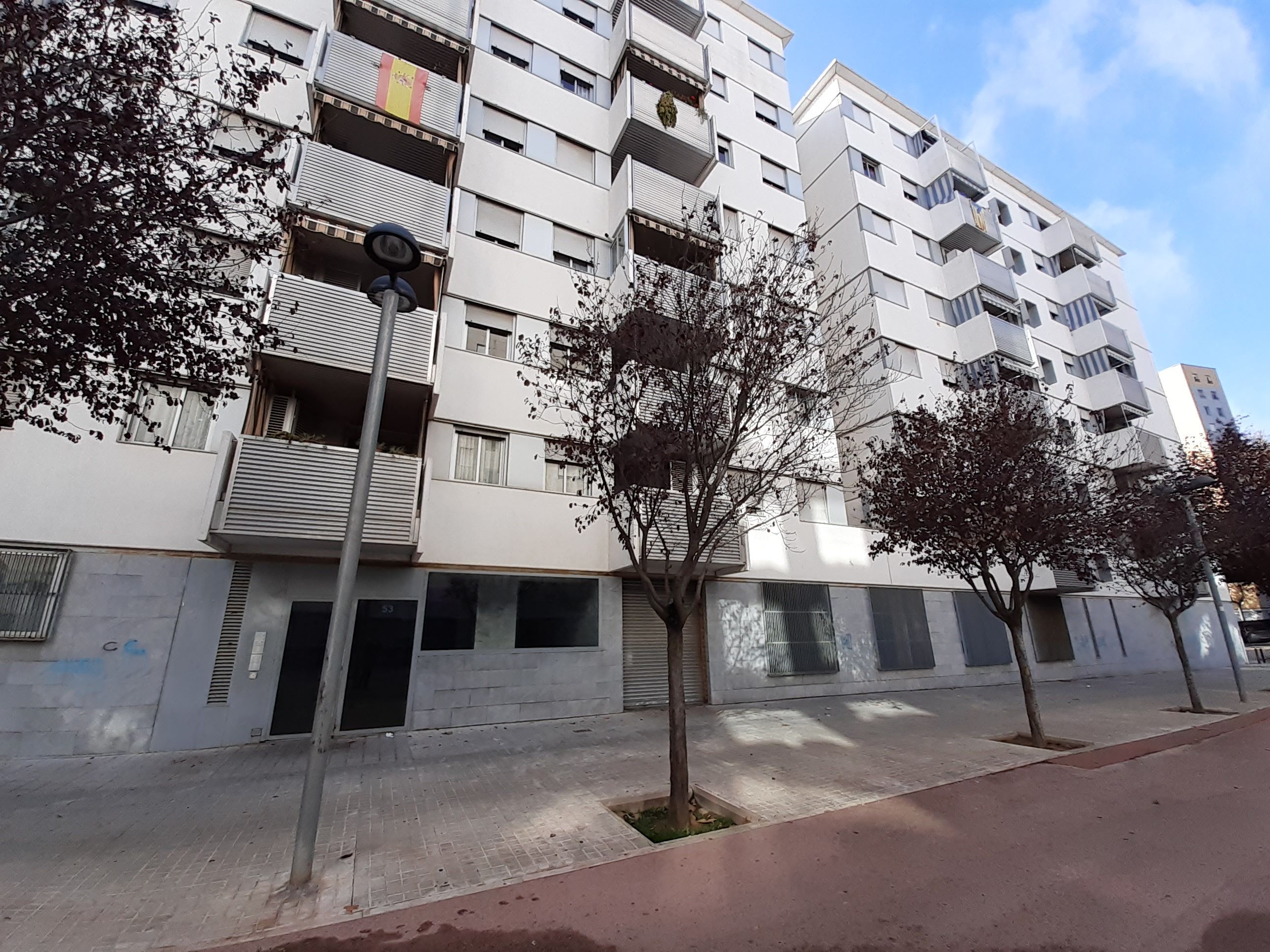 Vista exterior de Local de alquiler en Badalona