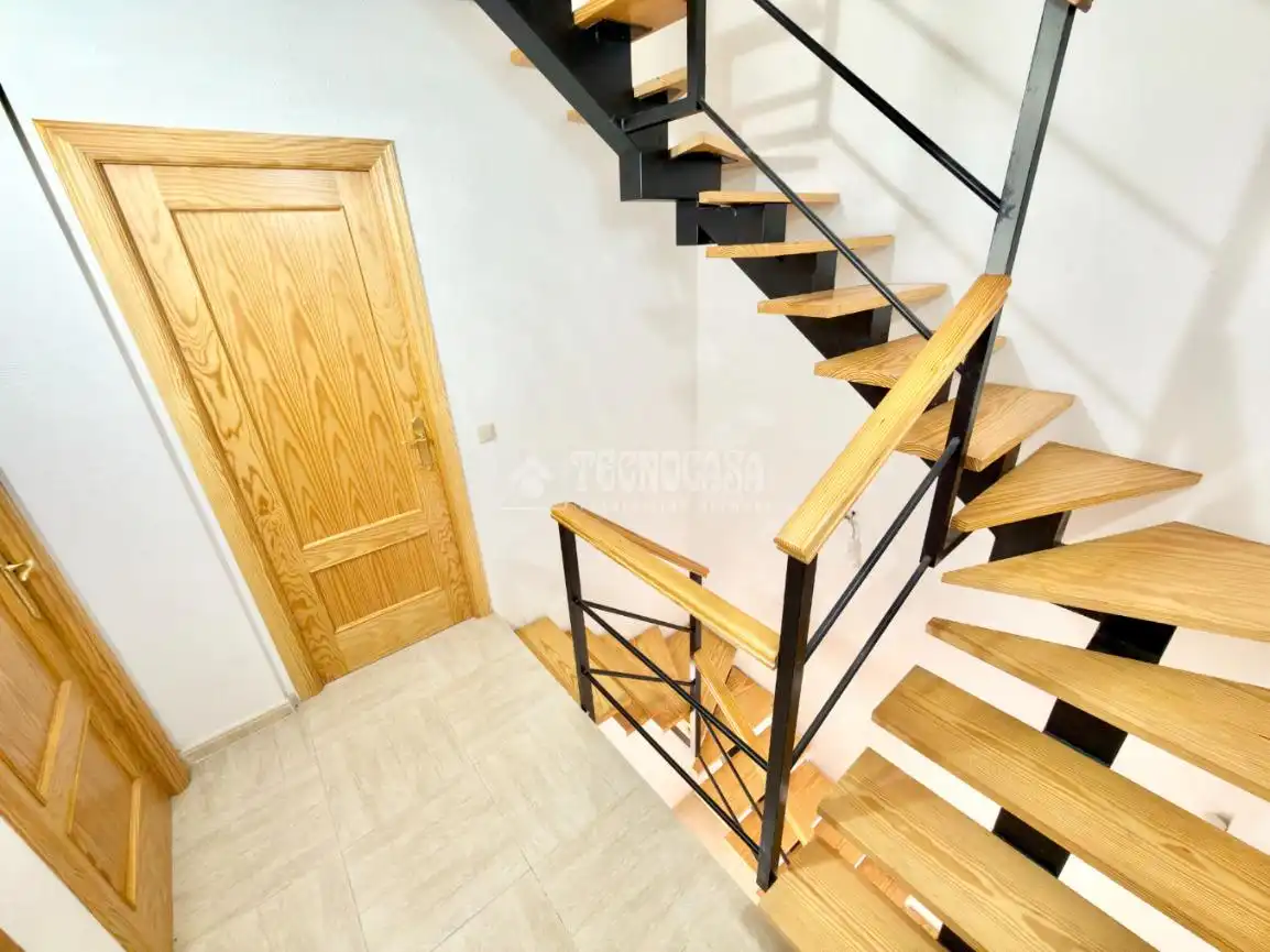 Casa adosada en venta en Valdeaveruelo con Aire acondicionado, Calefacción y Balcón