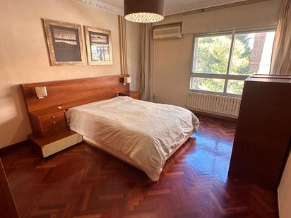 Bedroom of Flat for sale in  Zaragoza Capital  with Air Conditioner, Heating and Parquet flooring