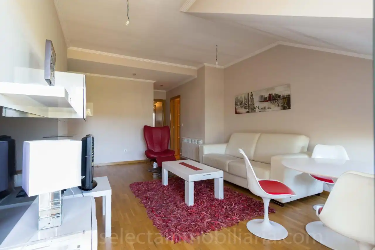 Wohnzimmer von Dachboden zur Miete in Pontevedra Capital  mit Heizung, Terrasse und Schwimmbad