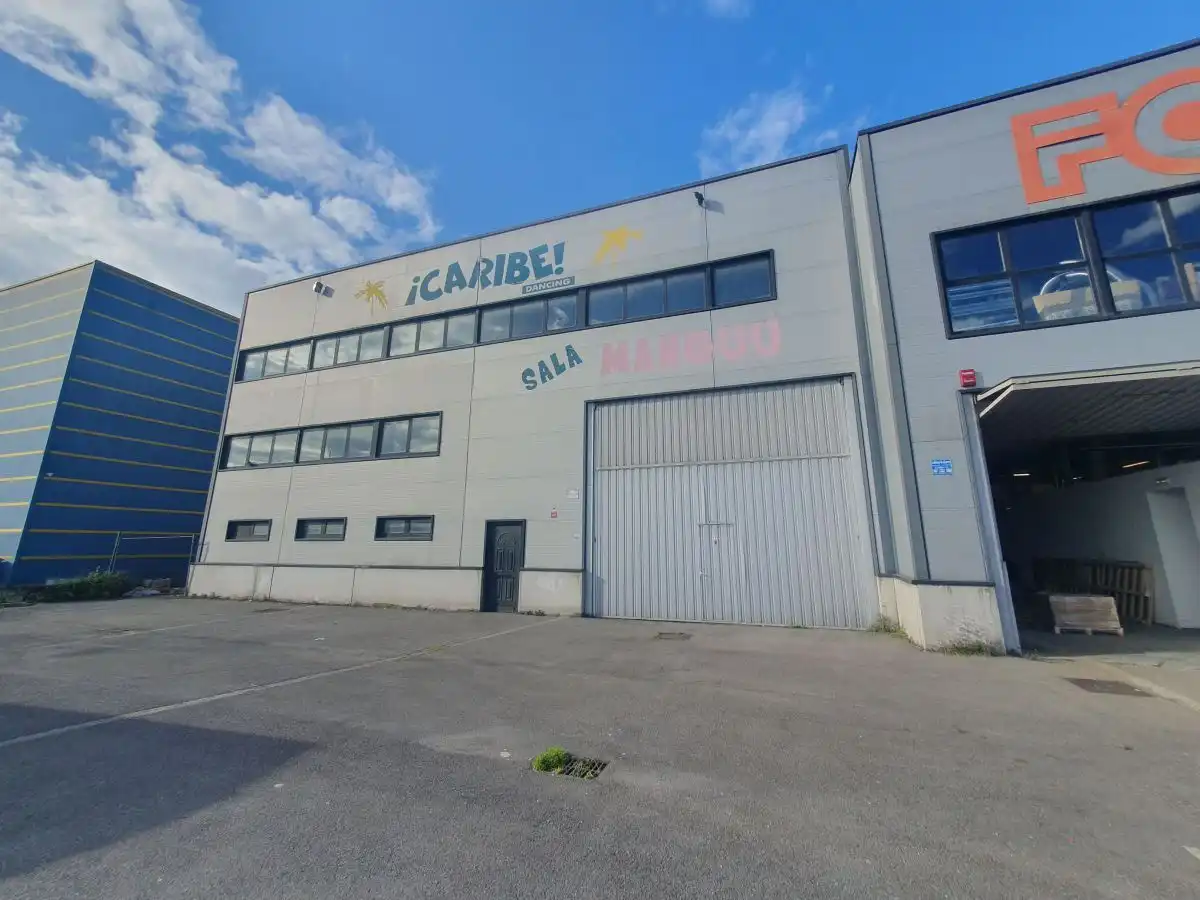 Industrial building for sale in Llaranes, imagen 4