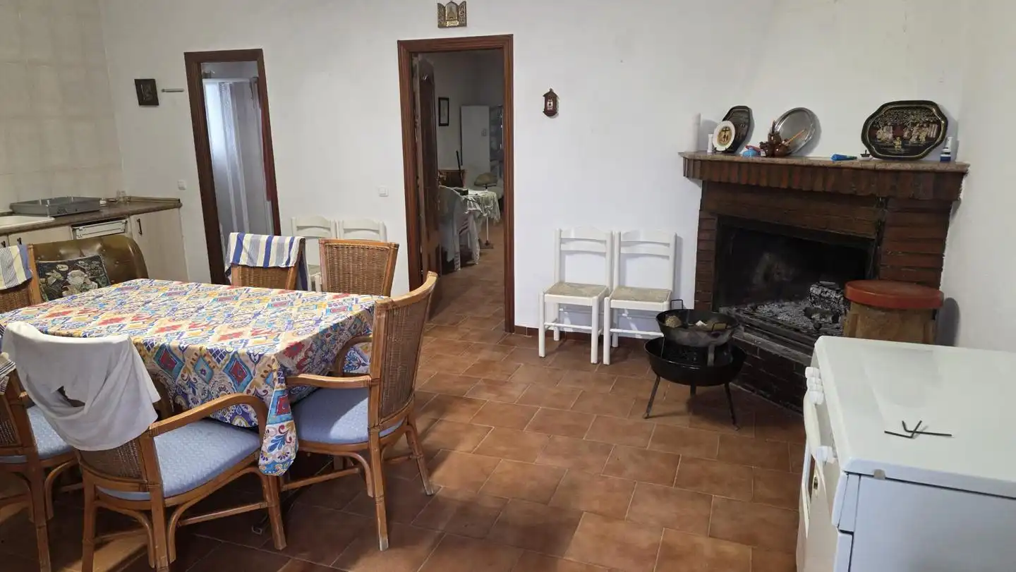 Comedor de Terreno en venta en El Hito 