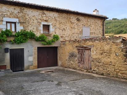 Vista exterior de Casa o xalet en venda en Guirguillano amb Traster i Balcó