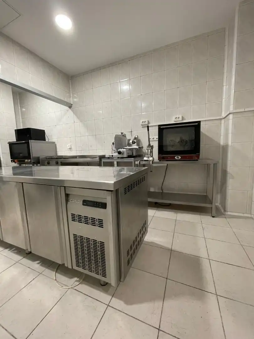 Local commercial à vendre à Avenida 1 de Mayo, imagen 3