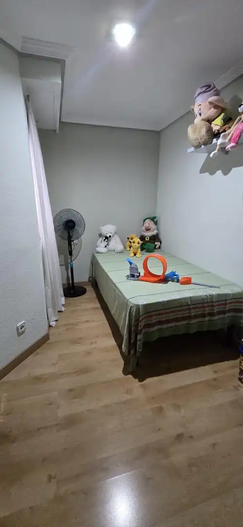 Habitación de Dúplex en venta en Sant Joan d'Alacant con Aire acondicionado, Parquet y Amueblado