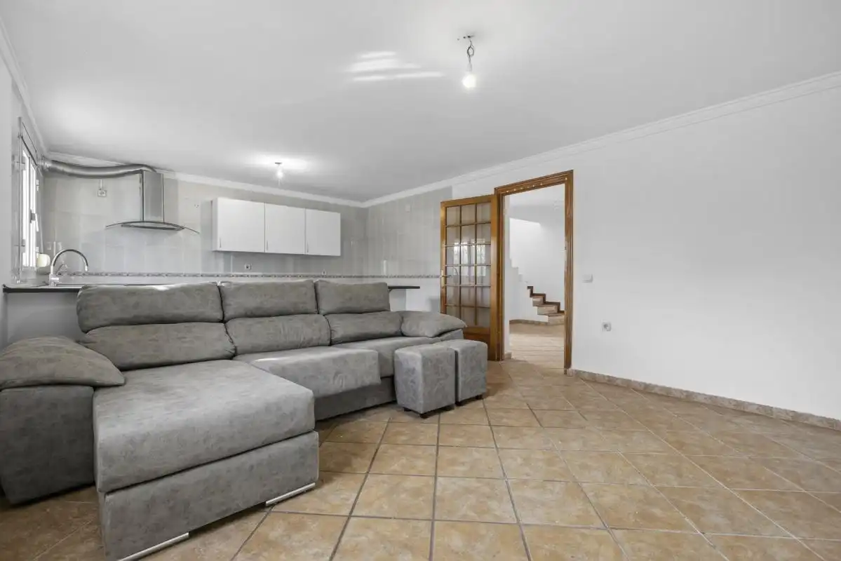 Sala de estar de Finca rústica en venta en La Rinconada con Calefacción, Jardín privado y Terraza