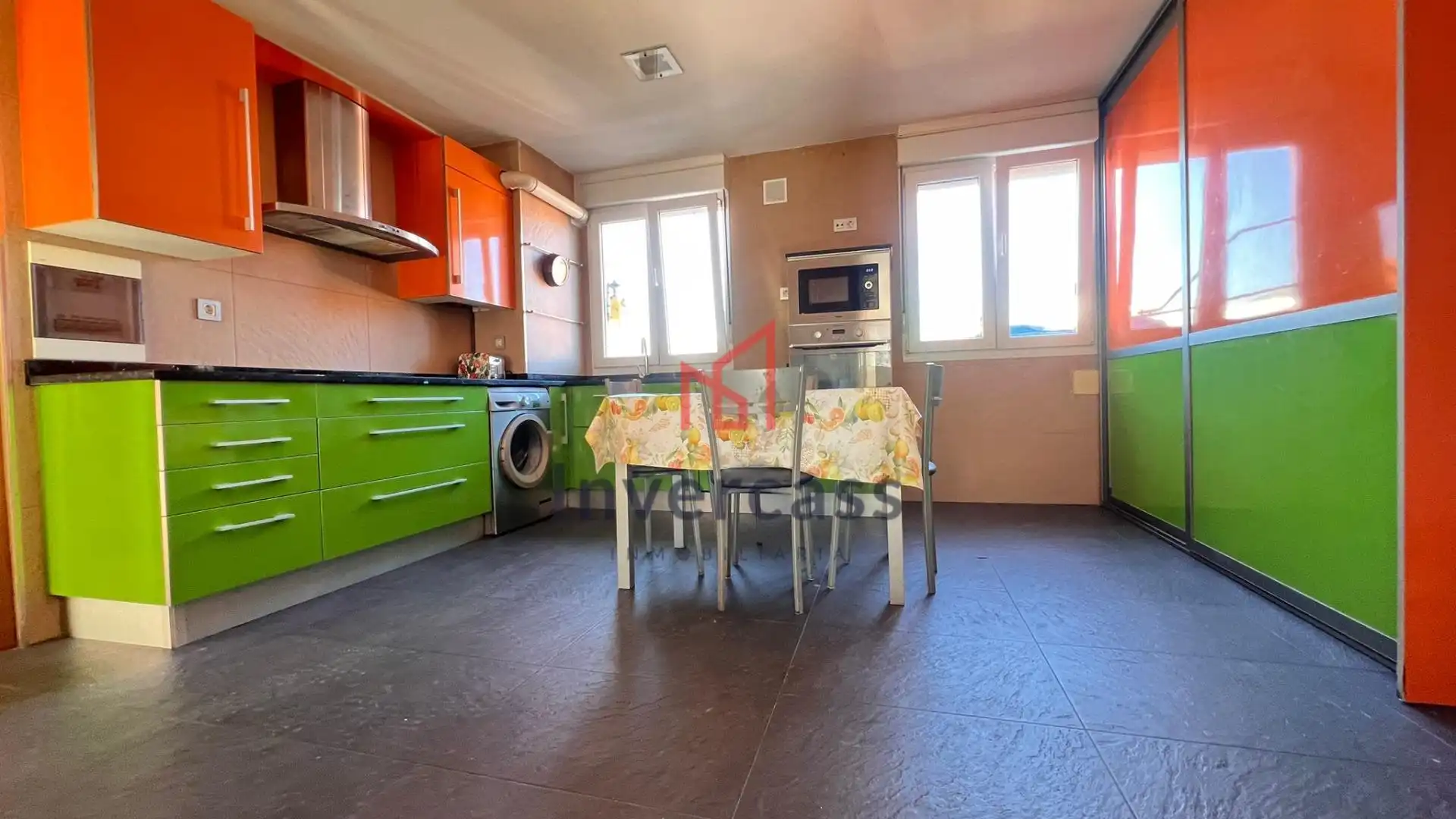 Kitchen of Flat for sale in Castro-Urdiales