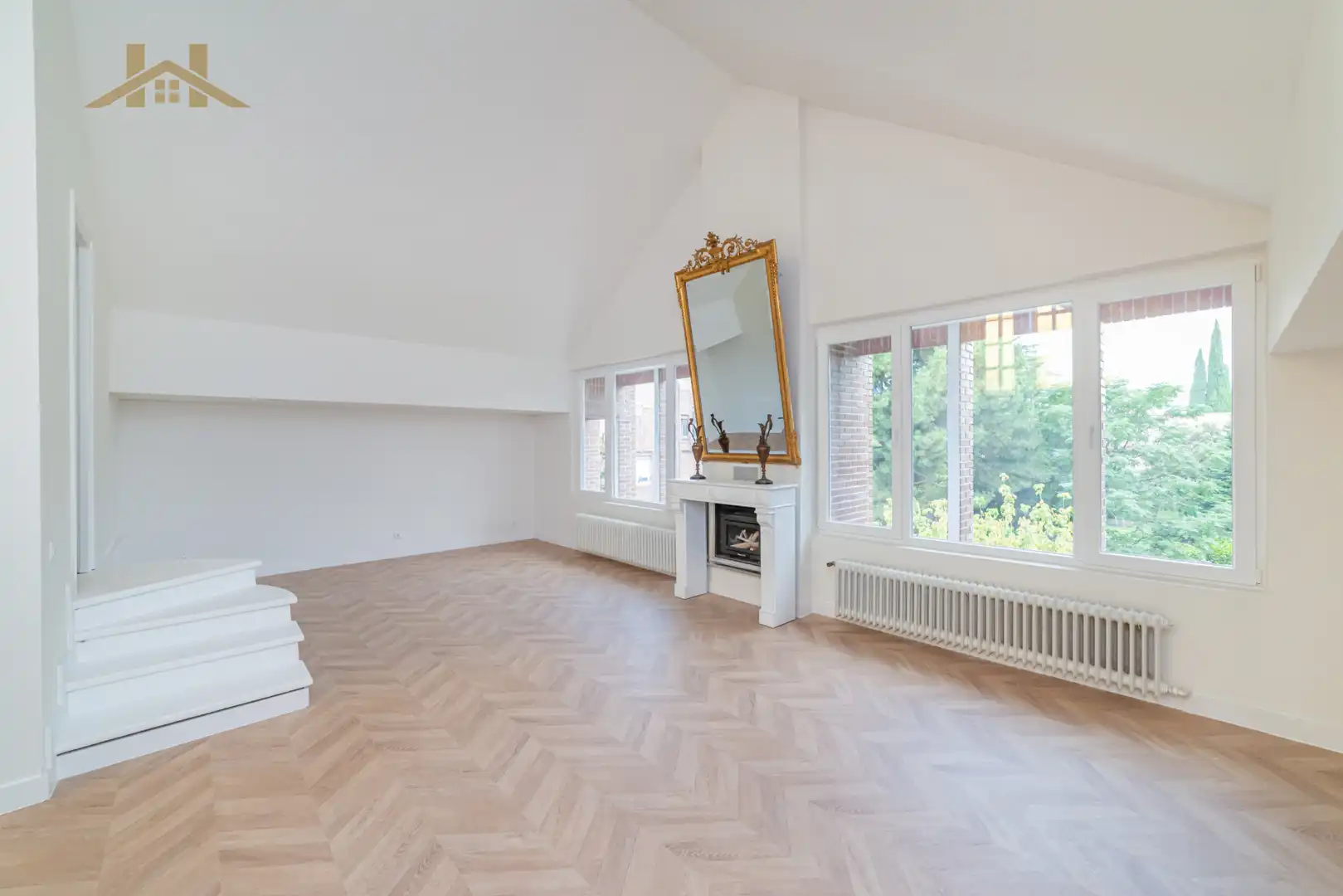 Sala de estar de Casa adosada en venta en Las Rozas de Madrid con Aire acondicionado, Calefacción y Jardín privado