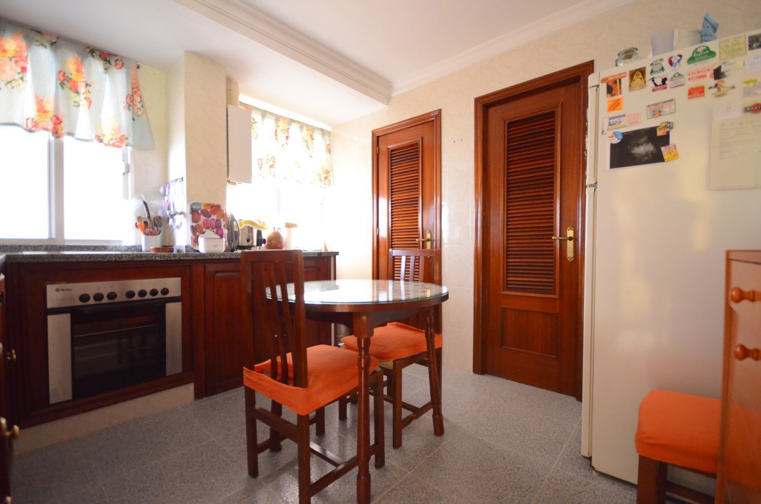 Cocina de Piso en venta en  Huelva Capital