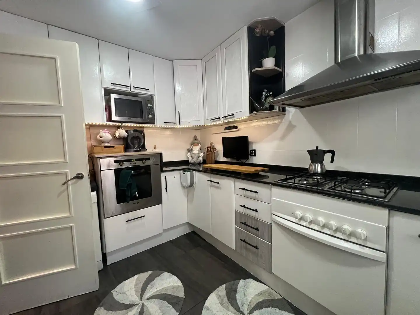 Cocina de Casa adosada en venta en Sant Martí de Tous con Calefacción, Trastero y Horno