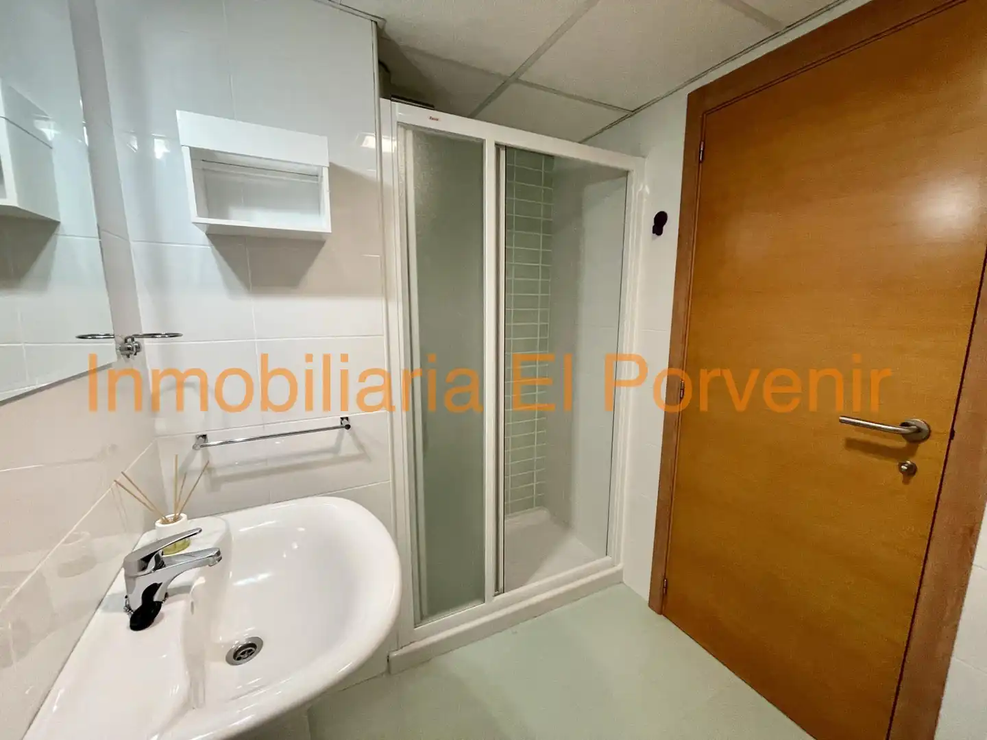 Bathroom of Flat for rent in Torrent  with Air Conditioner, Storage room and Balcony