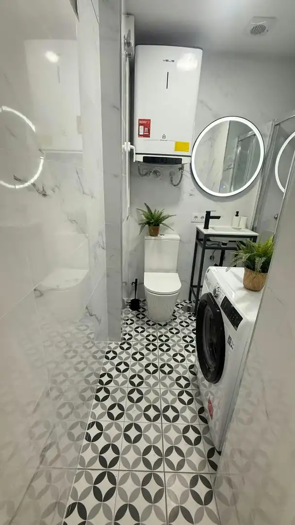 Badezimmer von Wohnung zur Miete in Villaverde