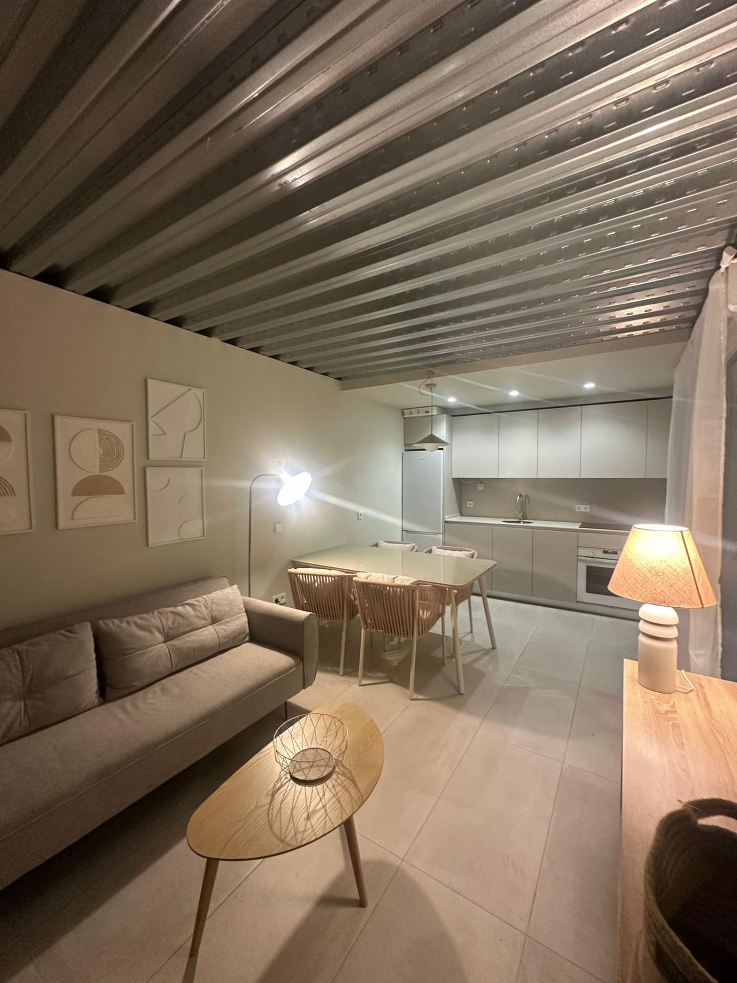 Pis de lloguer a Calle de Reina y Santa, Las Ventas