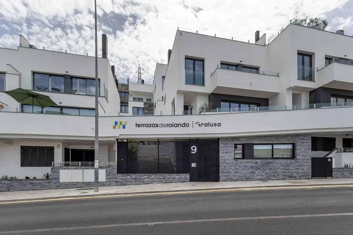 Estudio con piscina en venta en Calle Murcia 7, imagen 2