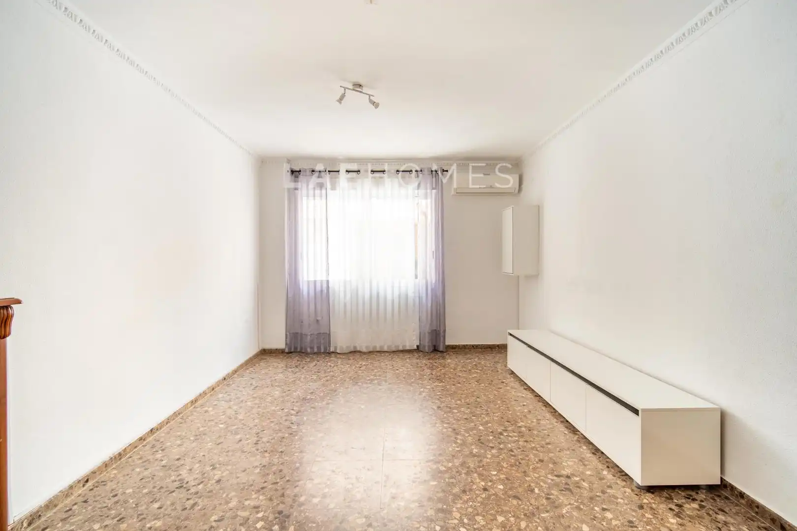 Sala d'estar de Pis en venda en Aldaia amb Aire condicionat i Terrassa