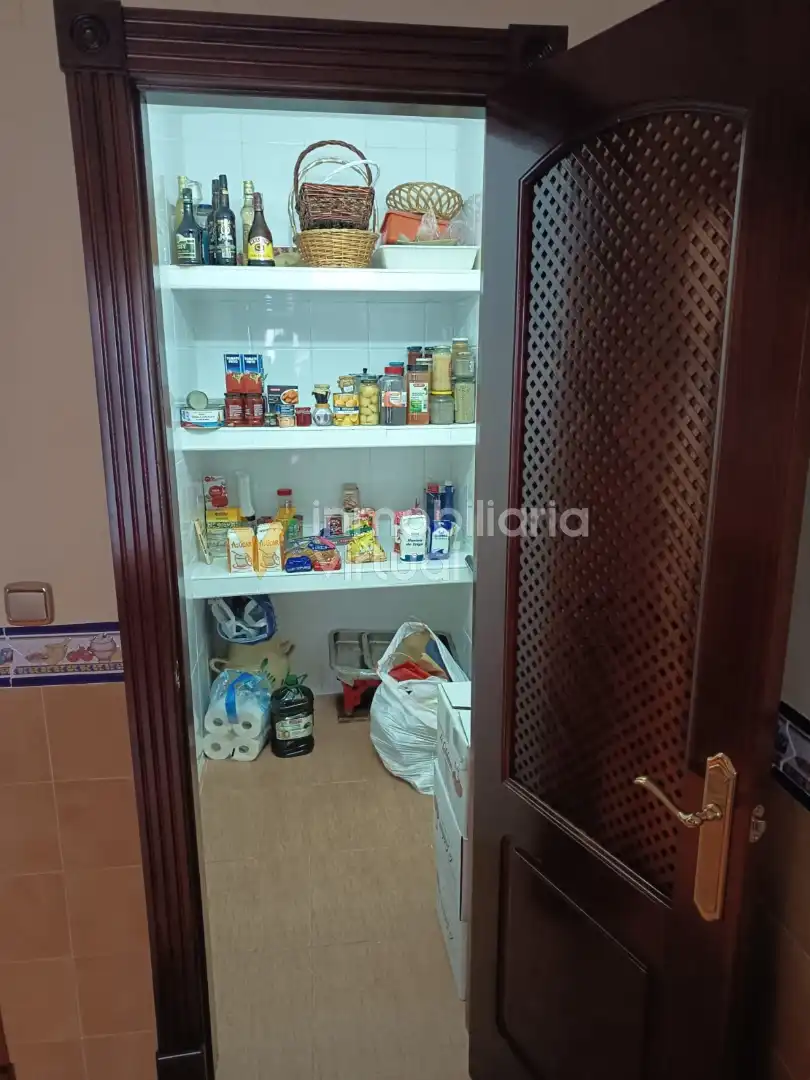 Cocina de Casa o chalet en venta en Lucena con Piscina y Amueblado
