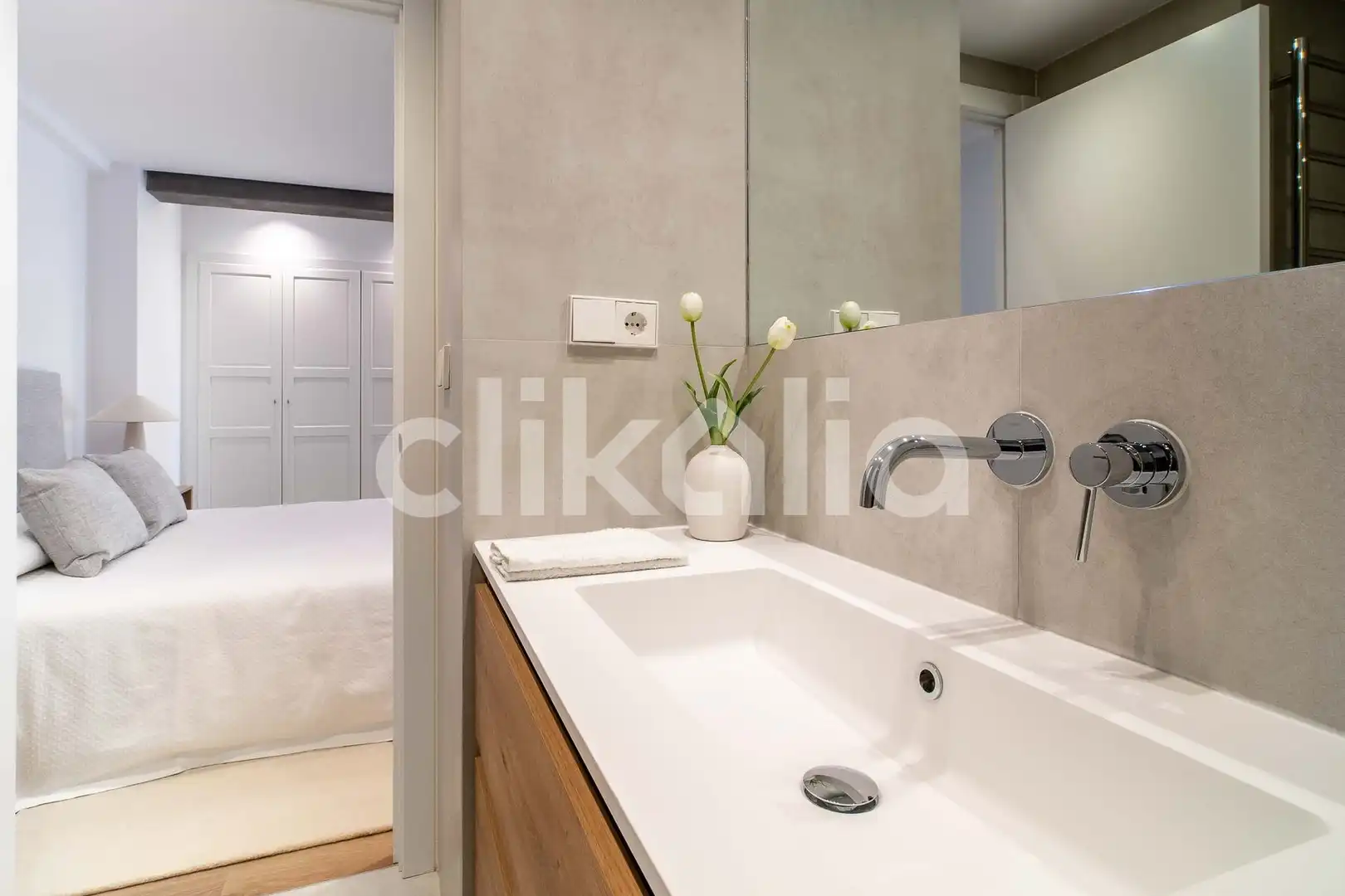 Bathroom of Flat for sale in Madrid  with Air Conditioner, Heating and Private garden