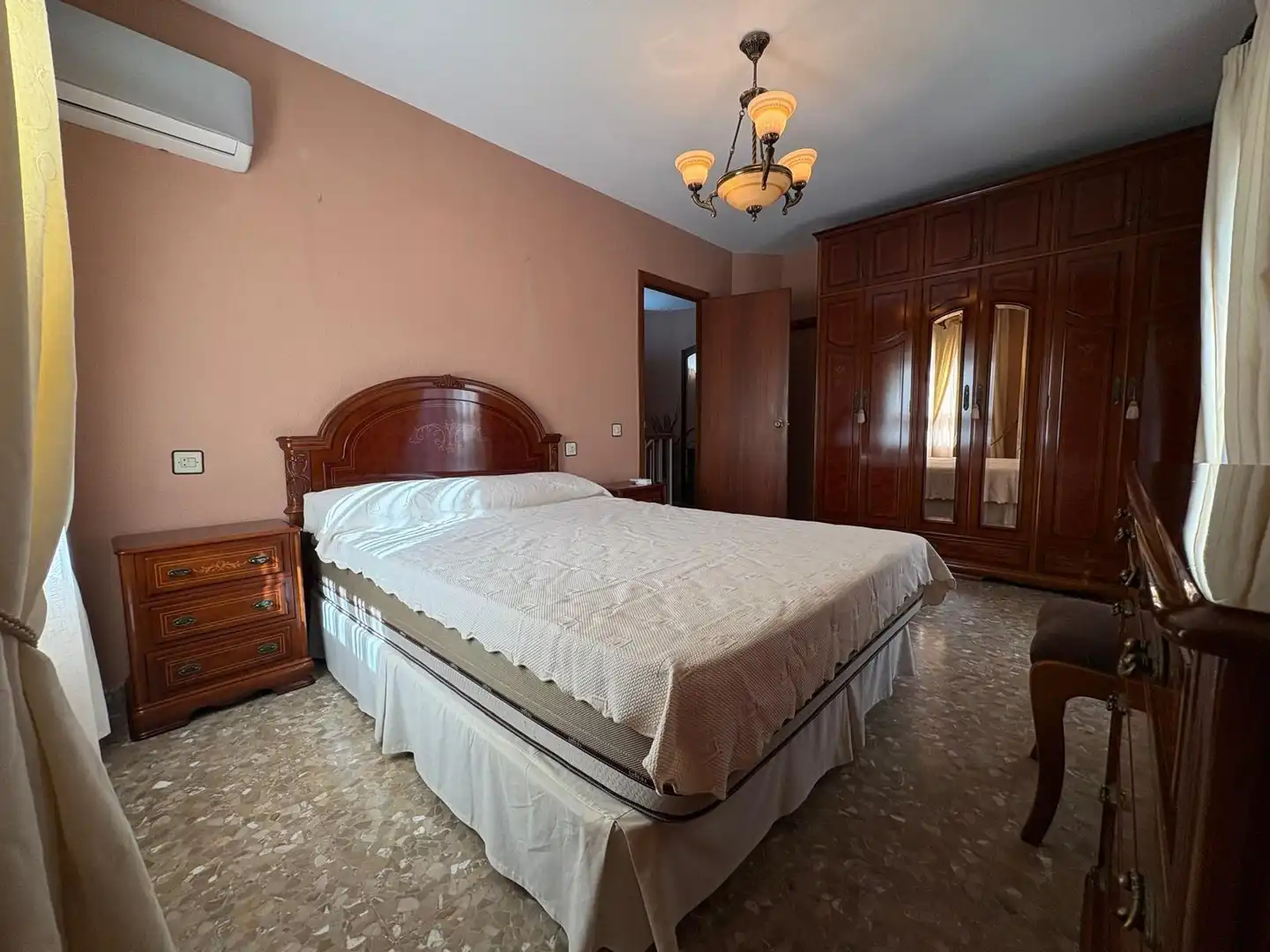 Bedroom of Detached homes for sale in Algeciras  with Air Conditioner, Terrace and Storage room