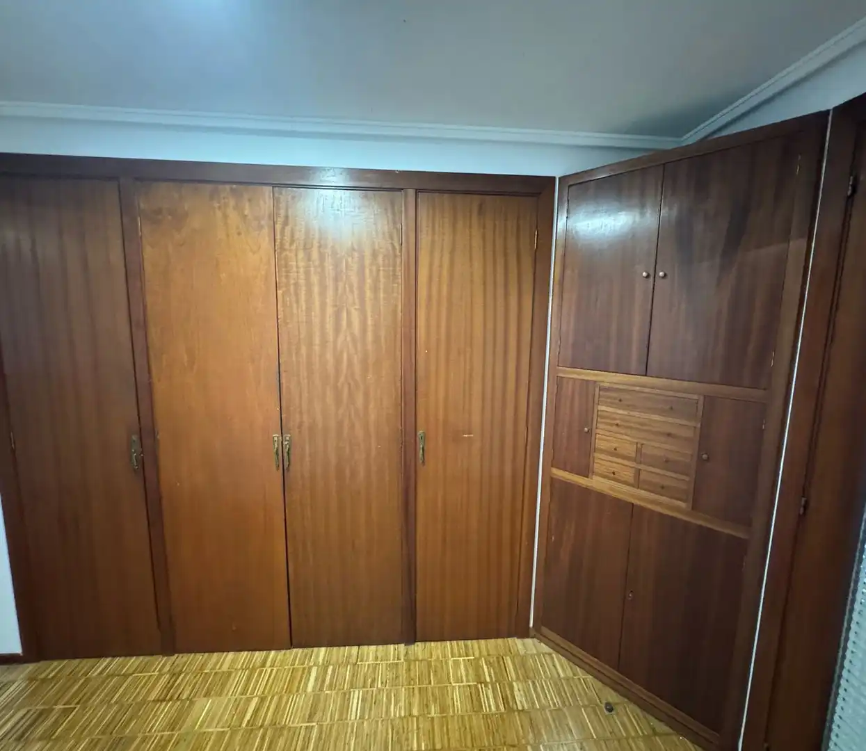 Habitación de Piso en venta en Gijón  con Calefacción y Parquet
