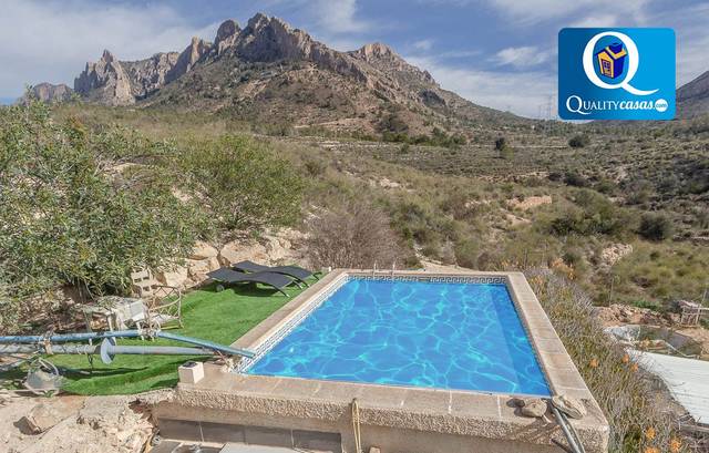 Casa-chalet en Venta en Busot