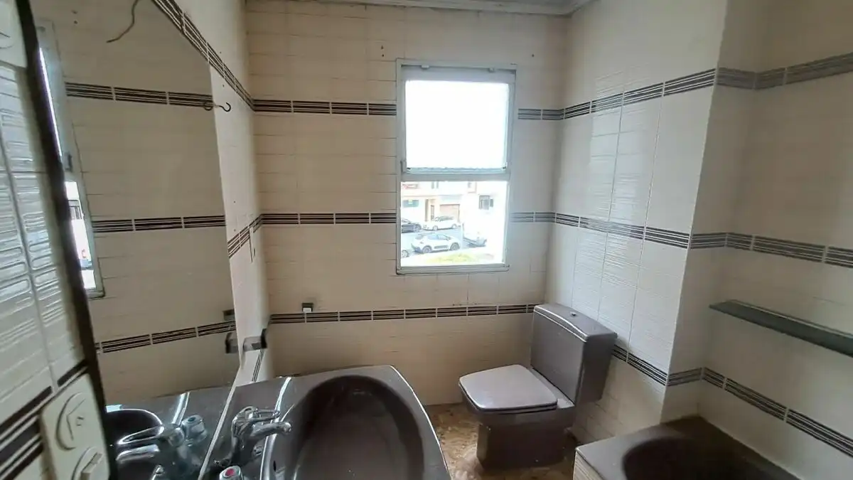 Badezimmer von Wohnung zum Verkauf in Sada (A Coruña)