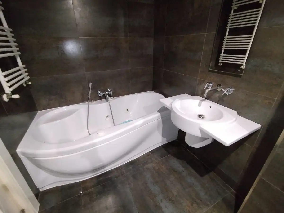 Bany de Apartament en venda en Torremolinos amb Aire condicionat, Calefacció i Terrassa