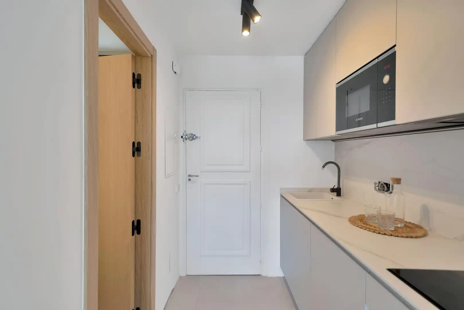 Cocina de Estudio en venta en Marbella con Aire acondicionado, Calefacción y Jardín privado