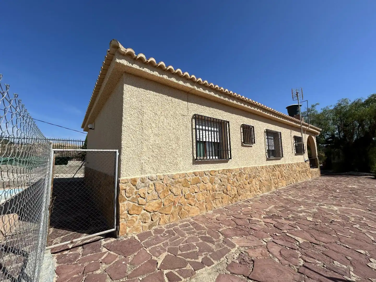 Vista exterior de Casa o chalet en venta en Torrent