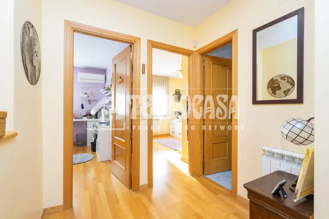 Wohnung zum Verkauf in Colmenar Viejo mit Klimaanlage, Heizung und Balkon