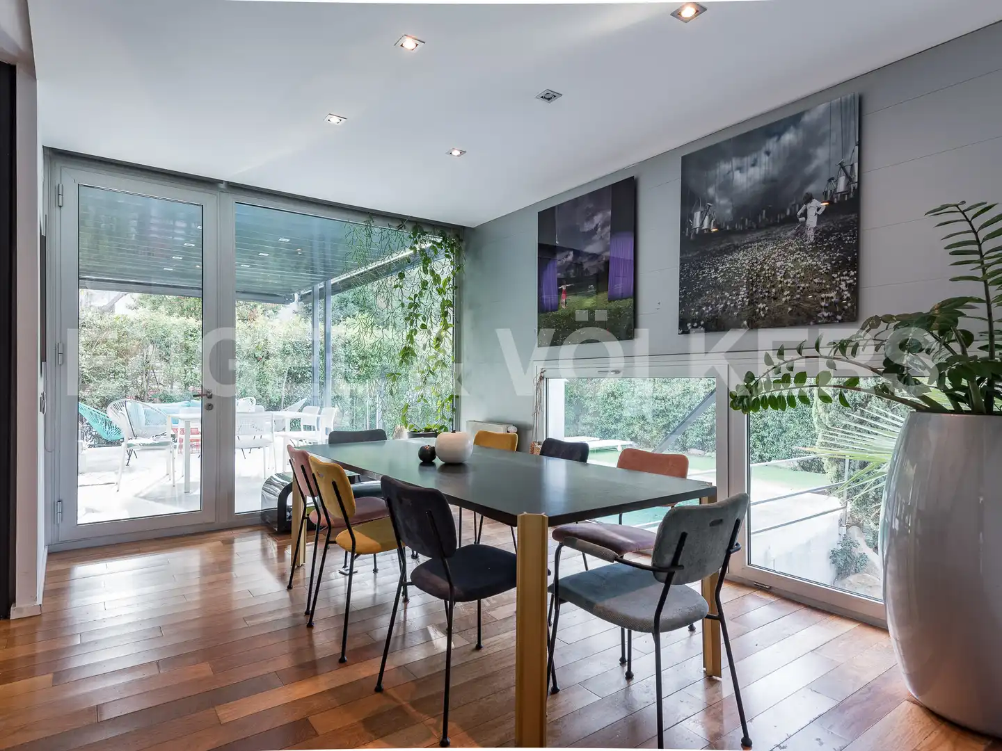Comedor de Casa o chalet en venta en Barcelona con Aire acondicionado, Calefacción y Jardín privado
