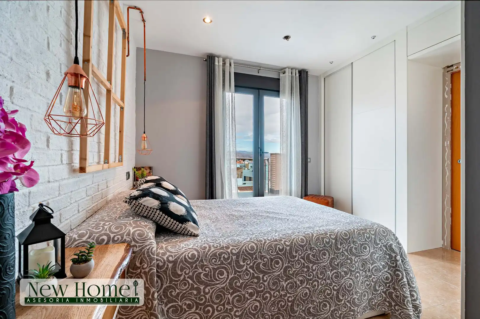 Bedroom of Attic for sale in Roquetas de Mar  with Terrace, Swimming Pool and Furnished